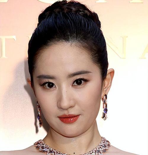 女明星的脸,揭秘女明星的倾世美貌之谜